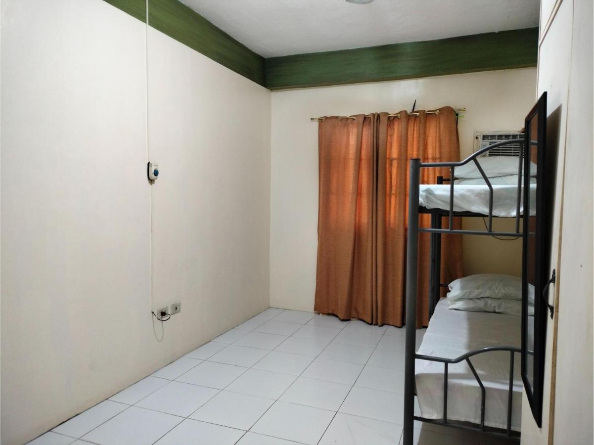 Отель Oyo 800 Ddd Habitat Dormtel Баколод Экстерьер фото