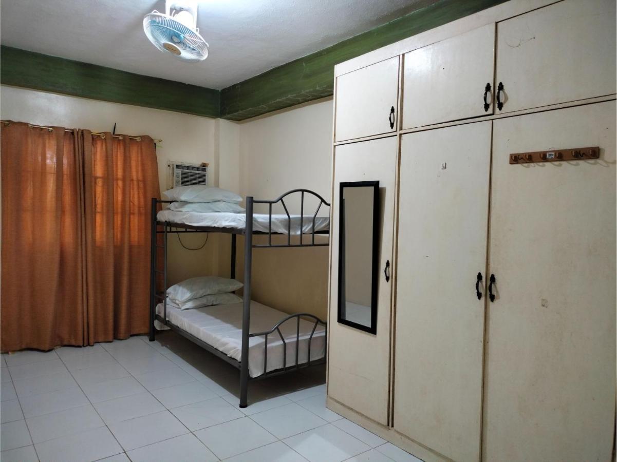 Отель Oyo 800 Ddd Habitat Dormtel Баколод Экстерьер фото