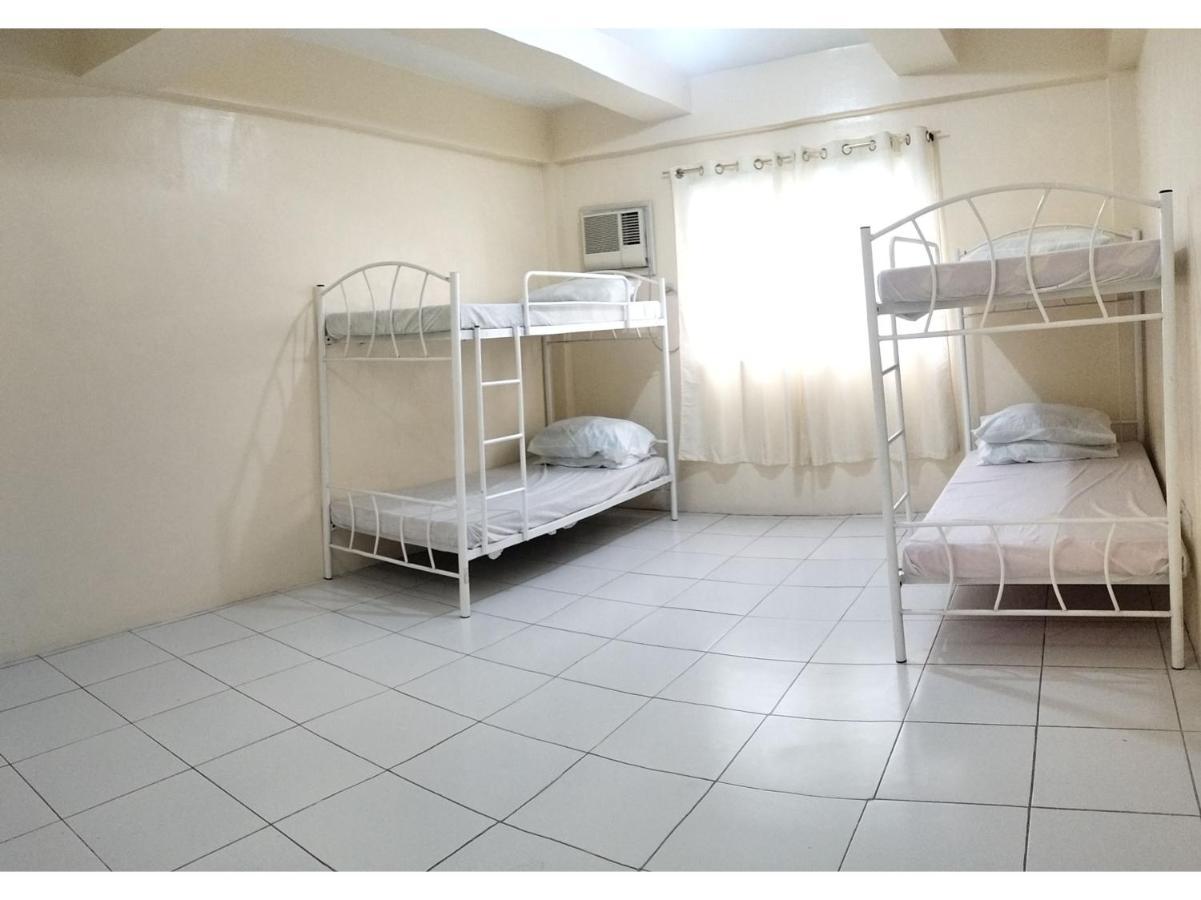 Отель Oyo 800 Ddd Habitat Dormtel Баколод Экстерьер фото