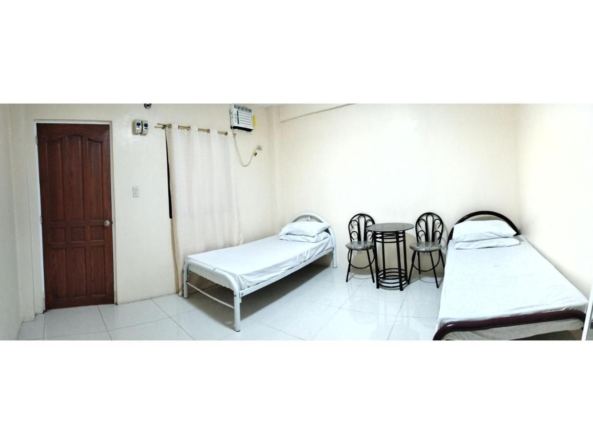 Отель Oyo 800 Ddd Habitat Dormtel Баколод Экстерьер фото