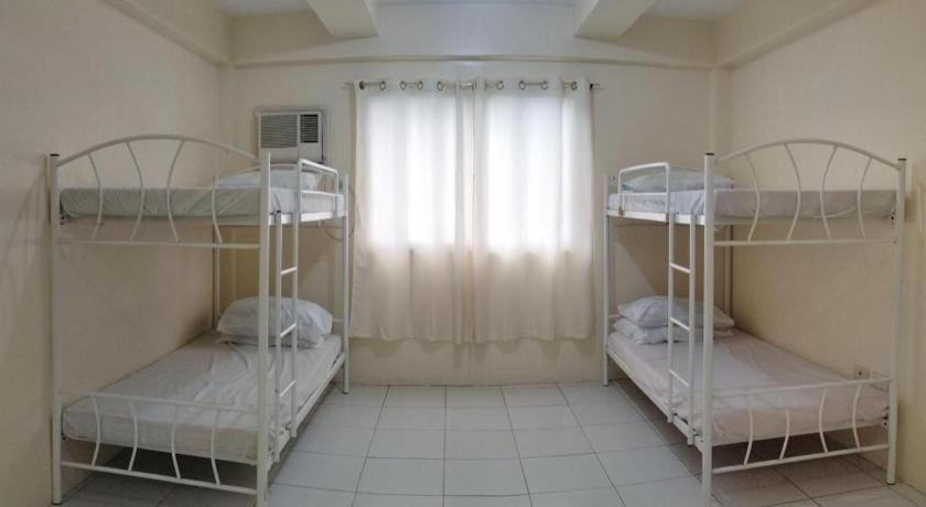 Отель Oyo 800 Ddd Habitat Dormtel Баколод Экстерьер фото