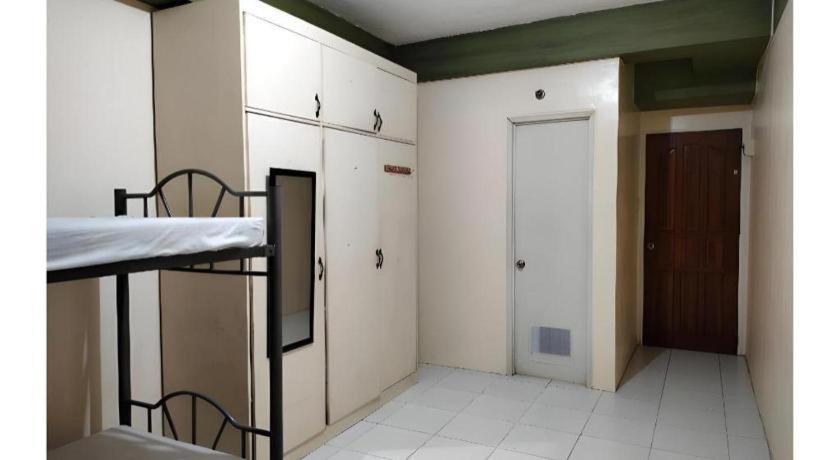Отель Oyo 800 Ddd Habitat Dormtel Баколод Экстерьер фото