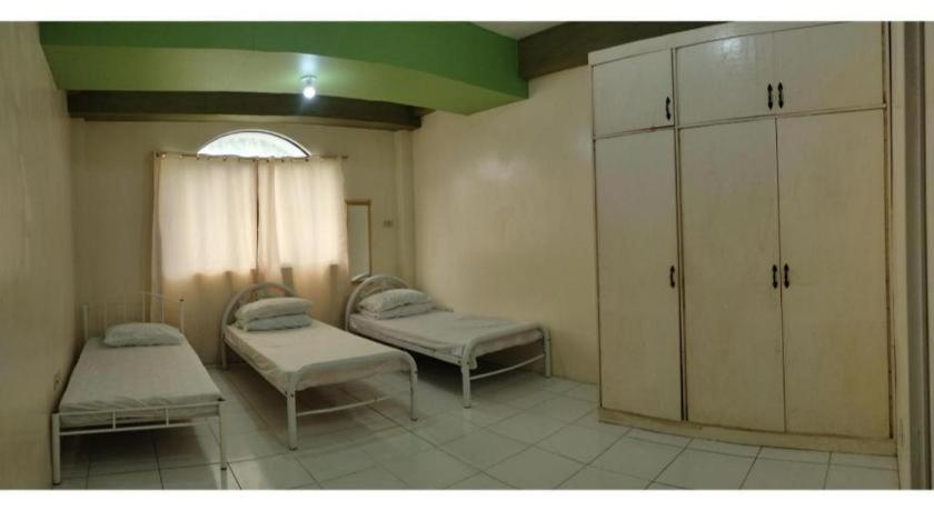 Отель Oyo 800 Ddd Habitat Dormtel Баколод Экстерьер фото
