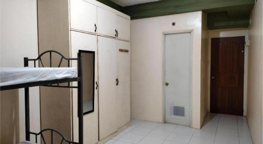Отель Oyo 800 Ddd Habitat Dormtel Баколод Экстерьер фото